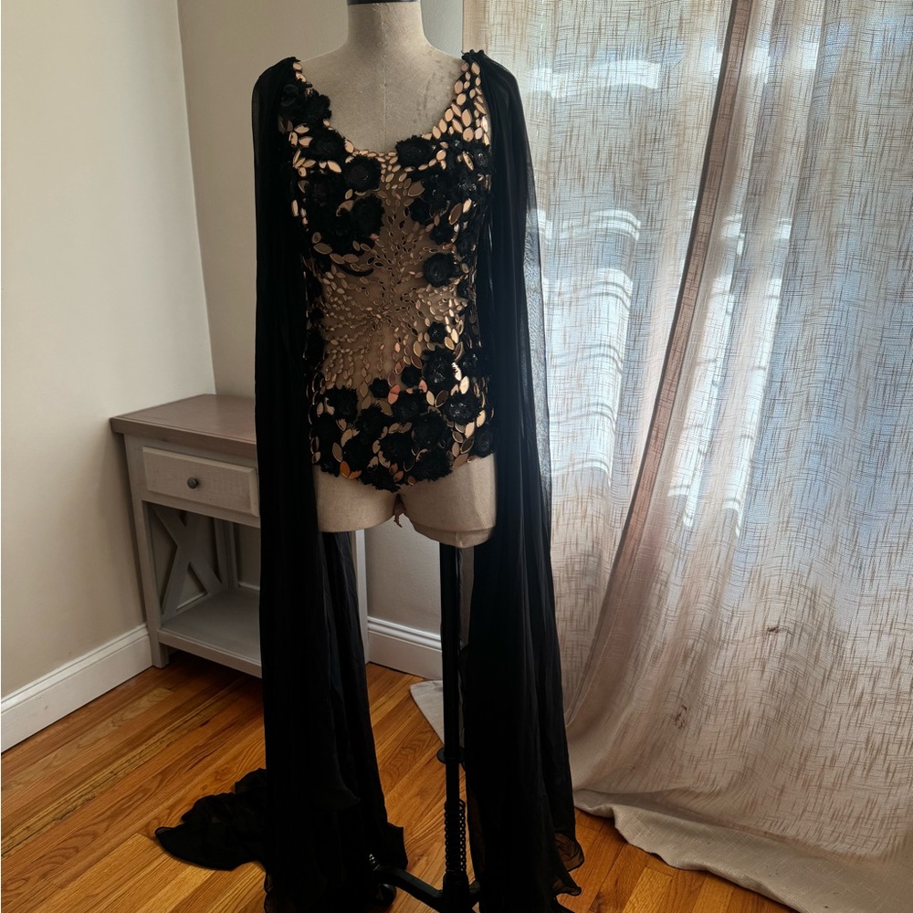 Elegant Black and Gold Women's Intimate Gown